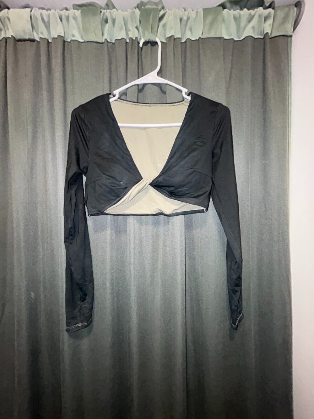 Black Long Sleeve Bathing Suit Top